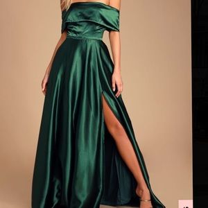 Lulus green gown